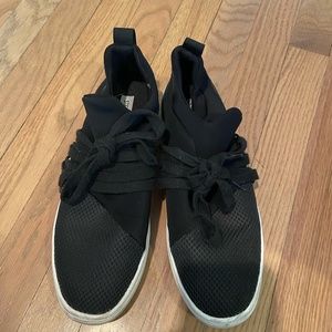 Steve Madden Sneakers